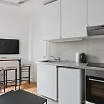 Bluestay 828 - Superb Apartment