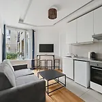 Bluestay 828 - Superb Apartment